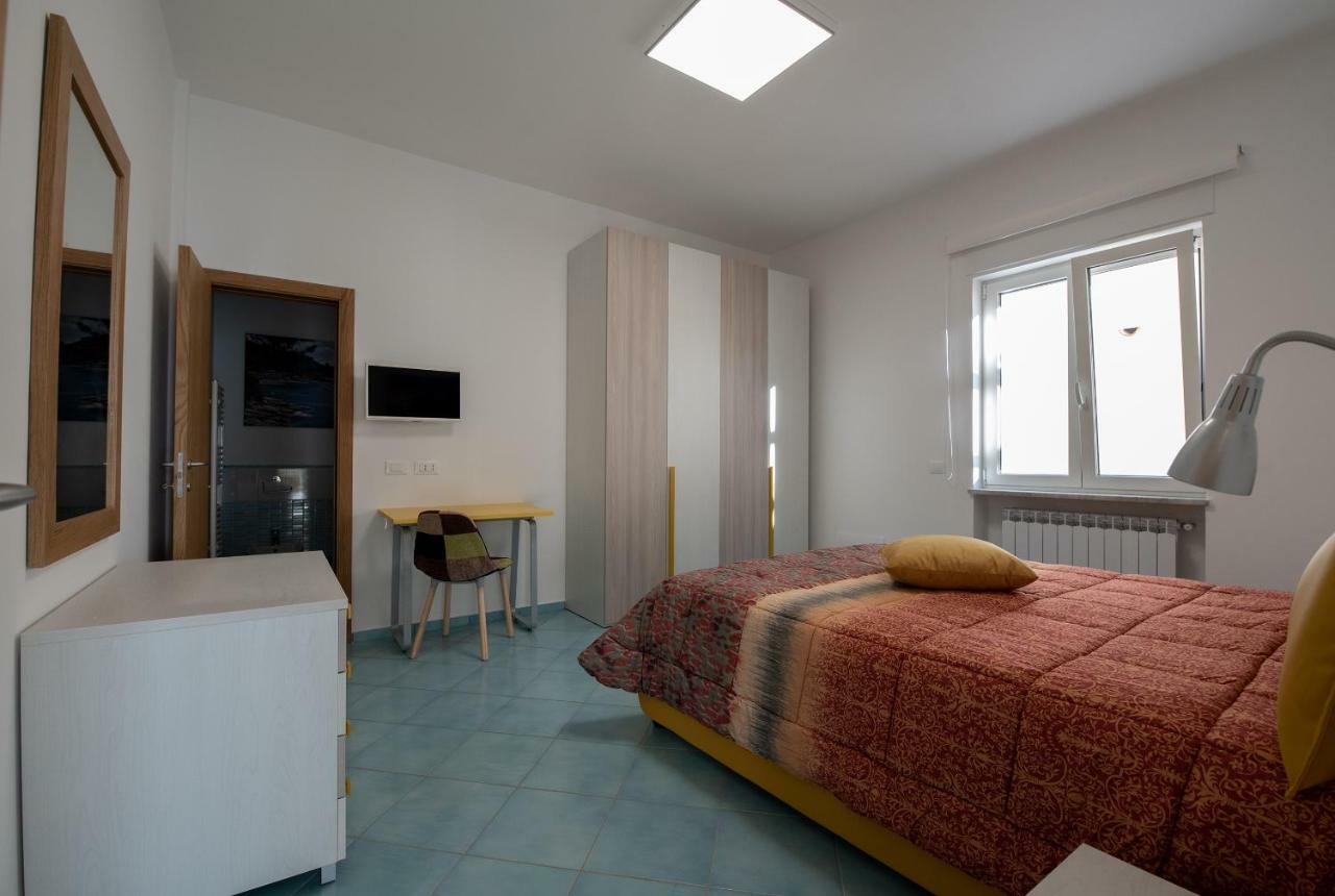 شقة Casa Italia ماسّا لوبْرينسِ المظهر الخارجي الصورة