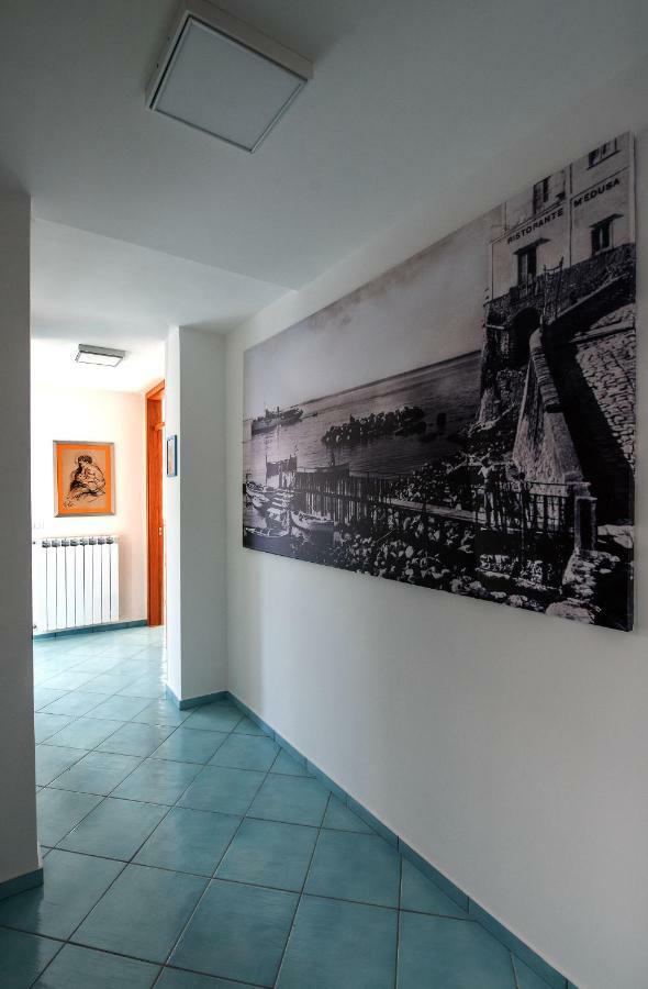 شقة Casa Italia ماسّا لوبْرينسِ المظهر الخارجي الصورة