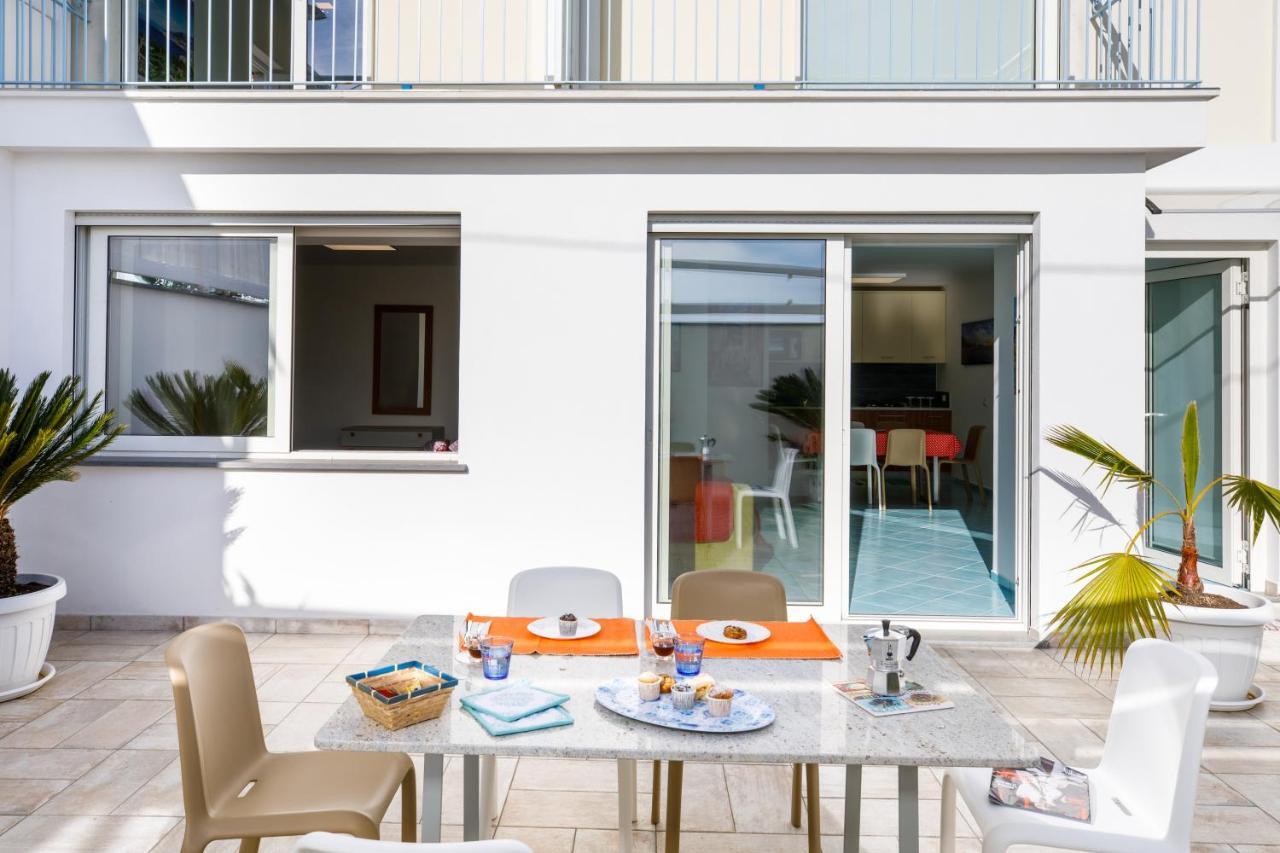 شقة Casa Italia ماسّا لوبْرينسِ المظهر الخارجي الصورة